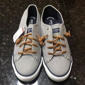 NWT Women’s Sperry Shoes size 7.5